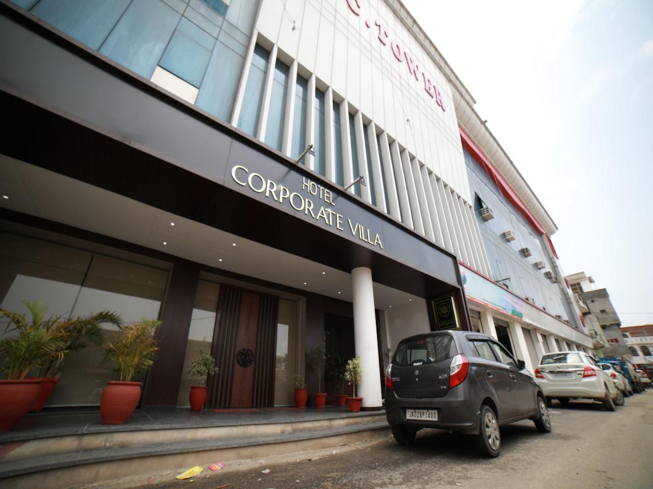 Oyo 15561 Corporate Villa Jammu Exterior foto